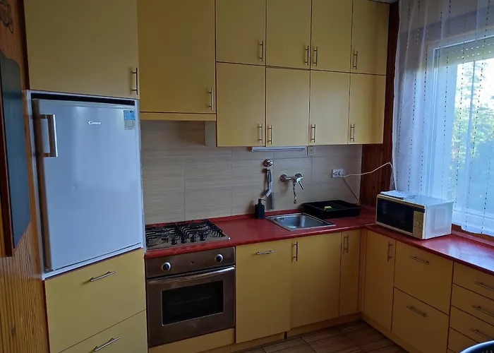 Aranyharmat Eu Apartment *